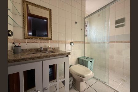 Casa para alugar com 400m², 4 quartos e 4 vagas Casa para alugar com 400m², 4 quartos e 4 vagasBanheiro