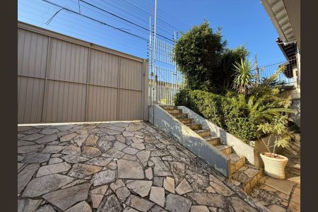 Casa para alugar com 400m², 4 quartos e 4 vagas Casa para alugar com 400m², 4 quartos e 4 vagasÁrea Externa