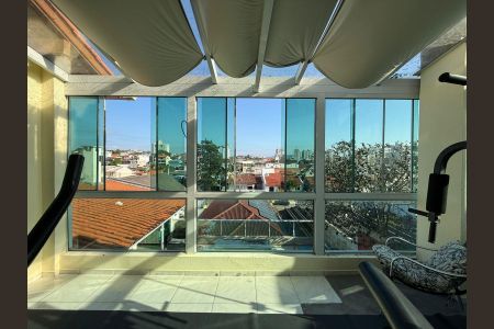 Casa para alugar com 400m², 4 quartos e 4 vagas Casa para alugar com 400m², 4 quartos e 4 vagasAcademia