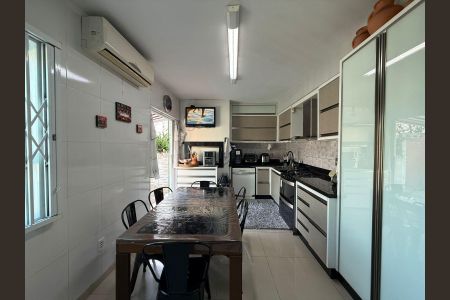 Cozinha de casa para alugar com 4 quartos, 400m² em Jardim Atlântico, Florianópolis
