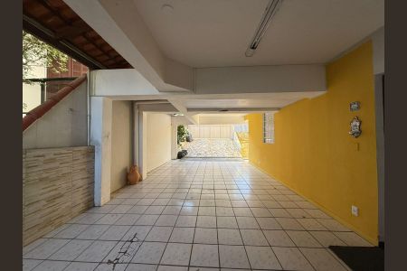 Garagem de casa para alugar com 4 quartos, 400m² em Jardim Atlântico, Florianópolis