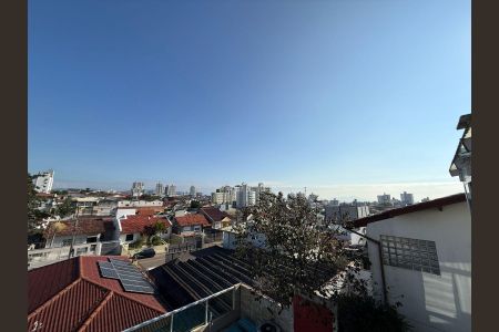 Casa para alugar com 400m², 4 quartos e 4 vagas Casa para alugar com 400m², 4 quartos e 4 vagasÁrea Externa
