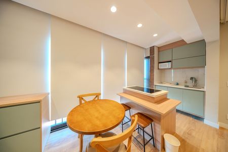 Cozinha de kitnet/studio para alugar com 1 quarto, 40m² em Bela Vista, São Paulo