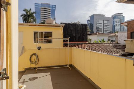 Sacada de casa à venda com 4 quartos, 34m² em Vila Nova Conceição, São Paulo
