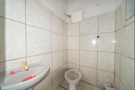 Banheiro de casa para alugar com 2 quartos, 56m² em Viamópolis, Viamão