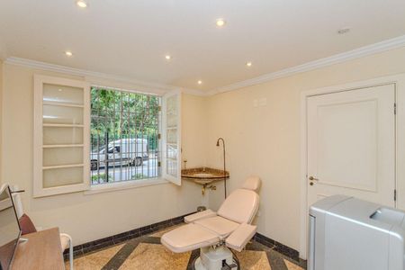 Casa à venda com 8 quartos, 565m² em Ibirapuera, São Paulo
