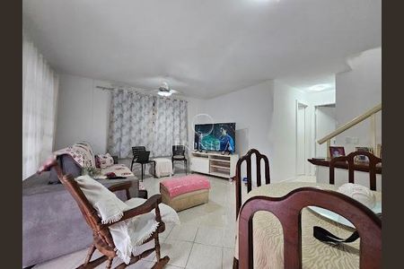 Casa à venda com 165m², 4 quartos e 3 vagas