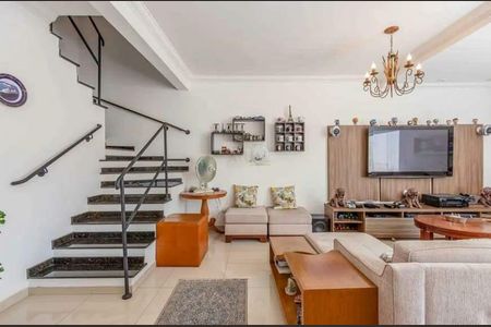 Casa à venda com 3 quartos, 250m² em Jardim Londrina, São Paulo