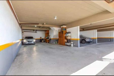 Casa à venda com 3 quartos, 250m² em Jardim Londrina, São Paulo
