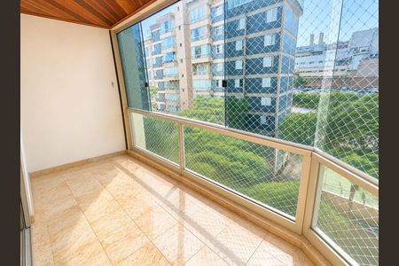 Apartamento à venda com 200m², 4 quartos e 3 vagas