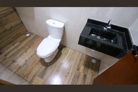 Apartamento para alugar com 67m², 2 quartos e sem vaga Apartamento para alugar com 67m², 2 quartos e sem vagaBanheiro da Suíte