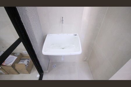 Apartamento para alugar com 67m², 2 quartos e sem vaga Apartamento para alugar com 67m², 2 quartos e sem vagaÁrea de serviço