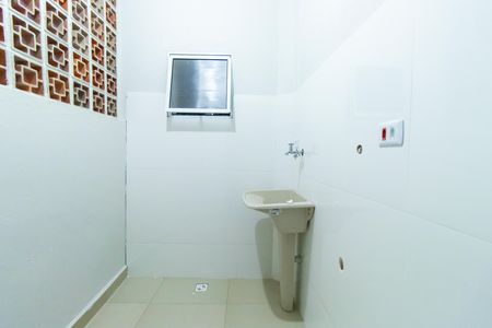 Área de Serviço de casa para alugar com 2 quartos, 45m² em Centro, Cotia