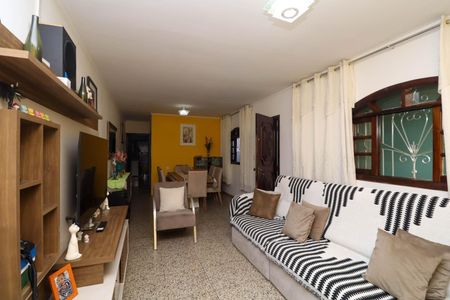 Sala  de casa à venda com 3 quartos, 270m² em Jardim Umarizal, São Paulo