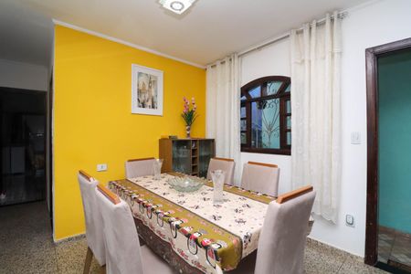 Sala  de casa à venda com 3 quartos, 270m² em Jardim Umarizal, São Paulo