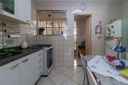 Cozinha de apartamento à venda com 3 quartos, 90m² em Vila Cordeiro, São Paulo