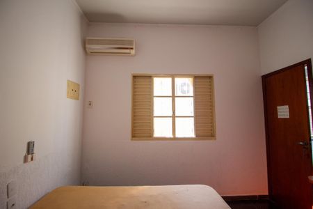 Sala de casa para alugar com 1 quarto, 60m² em Jardim Simus, Sorocaba