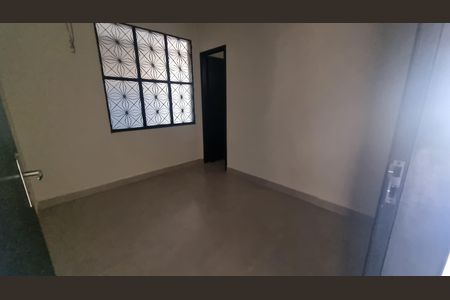 Sala de casa à venda com 3 quartos, 270m² em Campo Grande, Rio de Janeiro