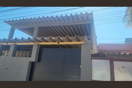 Fachada de casa à venda com 3 quartos, 270m² em Campo Grande, Rio de Janeiro
