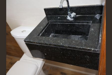Apartamento para alugar com 52m², 2 quartos e sem vagaBanheiro