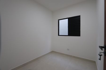 Quarto  de apartamento para alugar com 2 quartos, 54m² em Jardim Caguassu, São Paulo