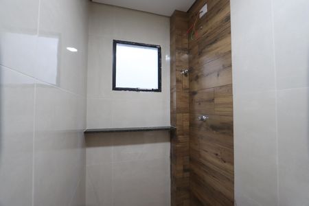 Banheiro da Suíte de apartamento para alugar com 2 quartos, 54m² em Jardim Caguassu, São Paulo