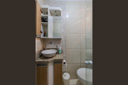 Banheiro de apartamento à venda com 1 quarto, 41m² em Cristal, Porto Alegre