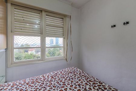 Quarto  de apartamento à venda com 1 quarto, 41m² em Cristal, Porto Alegre