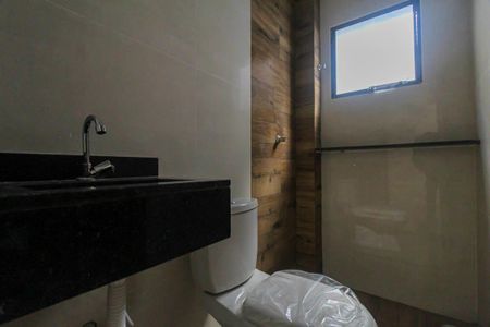 Apartamento para alugar com 57m², 2 quartos e sem vaga Apartamento para alugar com 57m², 2 quartos e sem vagaBanheiro