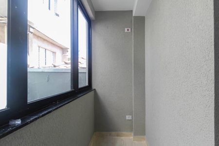 Área de Serviço de apartamento para alugar com 2 quartos, 57m² em Jardim Caguassu, São Paulo