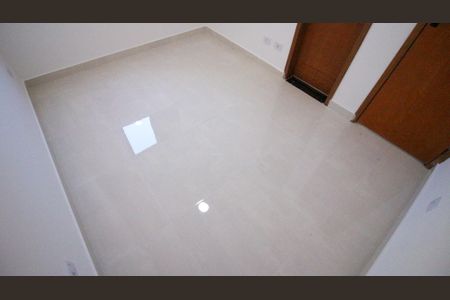 Suíte de apartamento para alugar com 2 quartos, 50m² em Jardim Caguassu, São Paulo