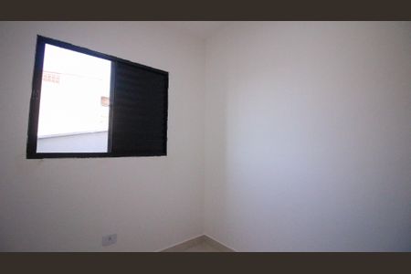 Quarto de apartamento para alugar com 2 quartos, 50m² em Jardim Caguassu, São Paulo