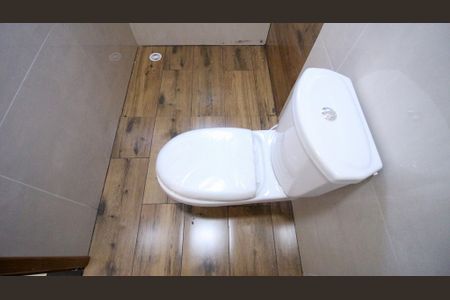 Apartamento para alugar com 50m², 2 quartos e sem vaga Apartamento para alugar com 50m², 2 quartos e sem vagaBanheiro da Suíte