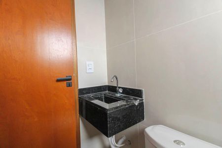Apartamento para alugar com 57m², 2 quartos e sem vaga Apartamento para alugar com 57m², 2 quartos e sem vagaBanheiro social