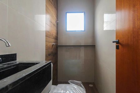 Apartamento para alugar com 57m², 2 quartos e sem vaga Apartamento para alugar com 57m², 2 quartos e sem vagaBanheiro social