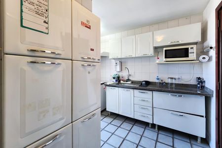 Apartamento para alugar com 80m², 2 quartos e 1 vagaCozinha 