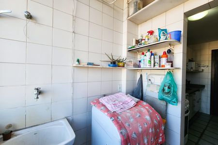 Apartamento para alugar com 80m², 2 quartos e 1 vagaÁrea de Serviço 