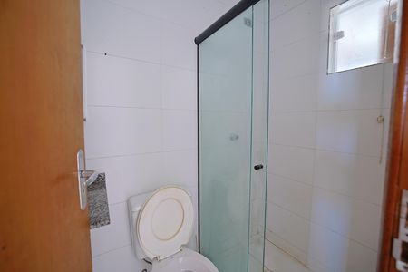 Banheiro de apartamento para alugar com 1 quarto, 30m² em Jardim Maringa, São Paulo