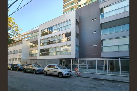 Fachada e portaria de apartamento à venda com 2 quartos, 102m² em Tijuca, Rio de Janeiro
