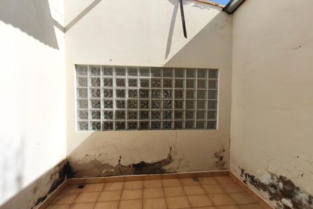 Àrea de Luz de casa à venda com 2 quartos, 150m² em Vila Proost de Souza, Campinas