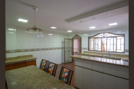 Cozinha de casa à venda com 4 quartos, 270m² em QR 602, Brasília