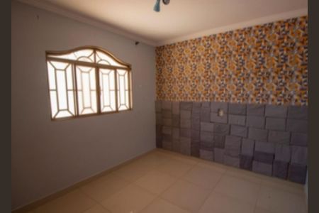 Quarto de casa à venda com 4 quartos, 270m² em QR 602, Brasília