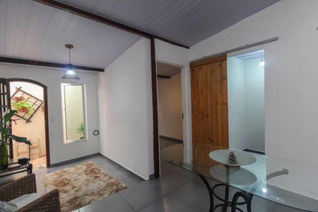 Casa para alugar com 1 quarto, 37m² em Vila Alpina, São Paulo