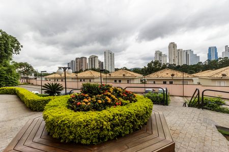 Área comum de apartamento para alugar com 1 quarto, 61m² em Jardim Tupanci, Barueri