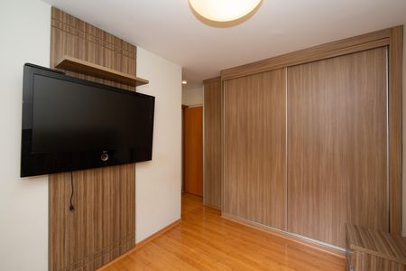 Apartamento à venda com 3 quartos, 97m² em Grajaú, Belo Horizonte