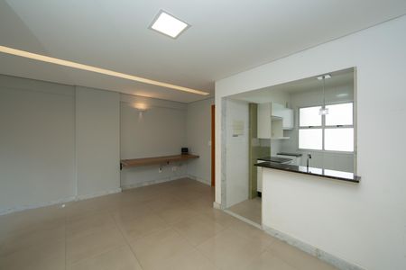 Apartamento à venda com 3 quartos, 97m² em Grajaú, Belo Horizonte