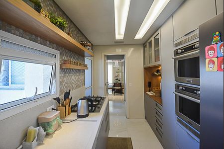 Apartamento para alugar com 156m², 3 quartos e 3 vagasCozinha