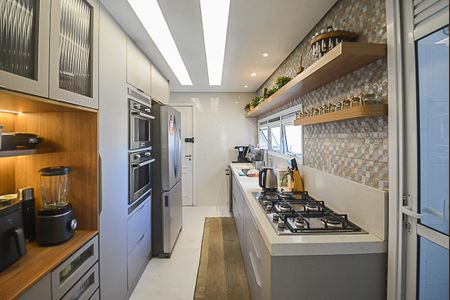 Apartamento para alugar com 156m², 3 quartos e 3 vagasCozinha