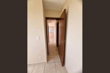 Corredor de apartamento para alugar com 2 quartos, 50m² em Bangu, Rio de Janeiro
