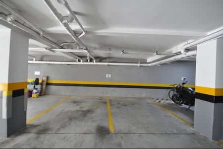 Garagem de casa de condomínio para alugar com 2 quartos, 63m² em Vila Ede, São Paulo